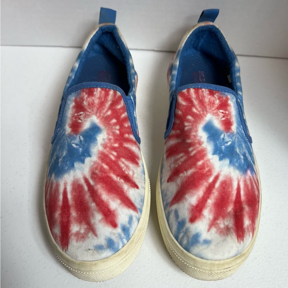 SKECHERS hippie tie dye sneakers, size 8.5